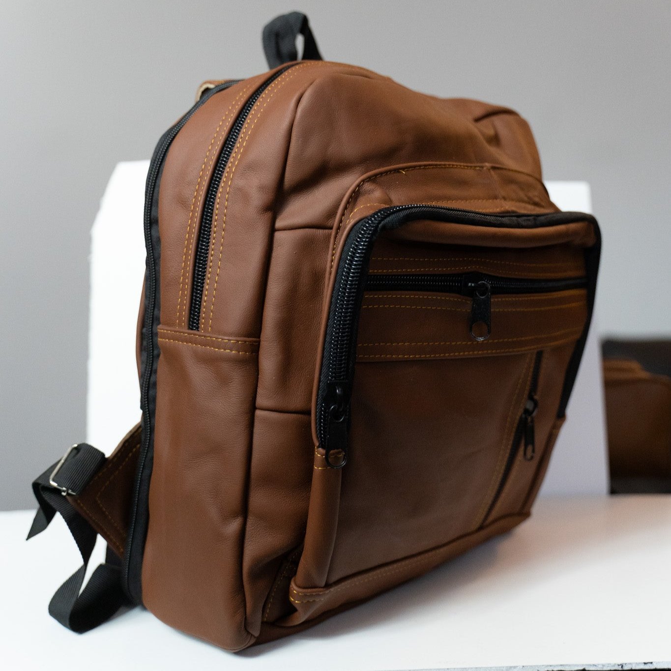 MOCHILA PIEL TERNERA SMALL