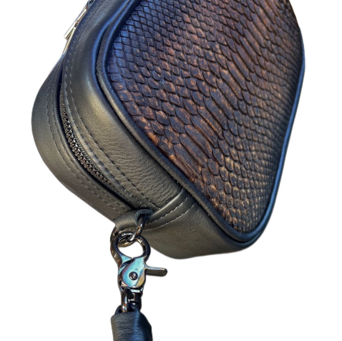 CROSSBODY Y NECESSER PITON