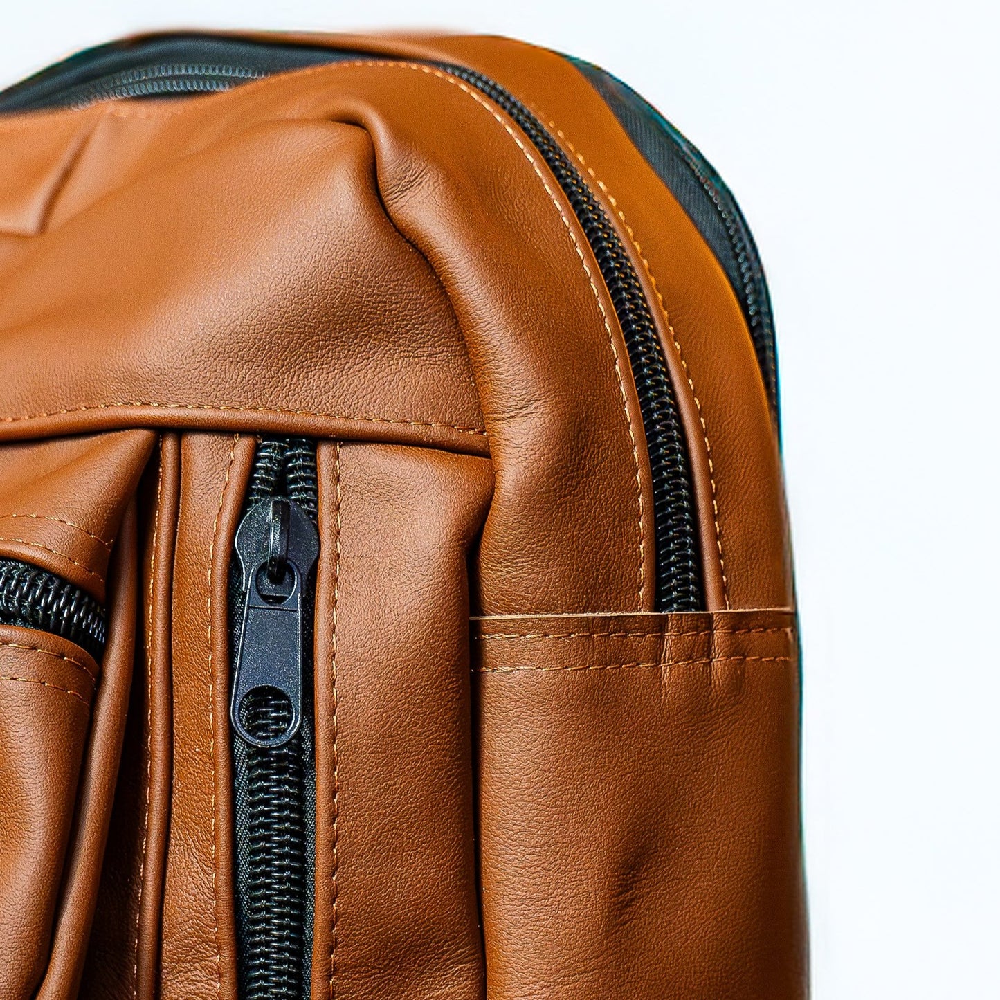 MOCHILA PIEL TERNERA