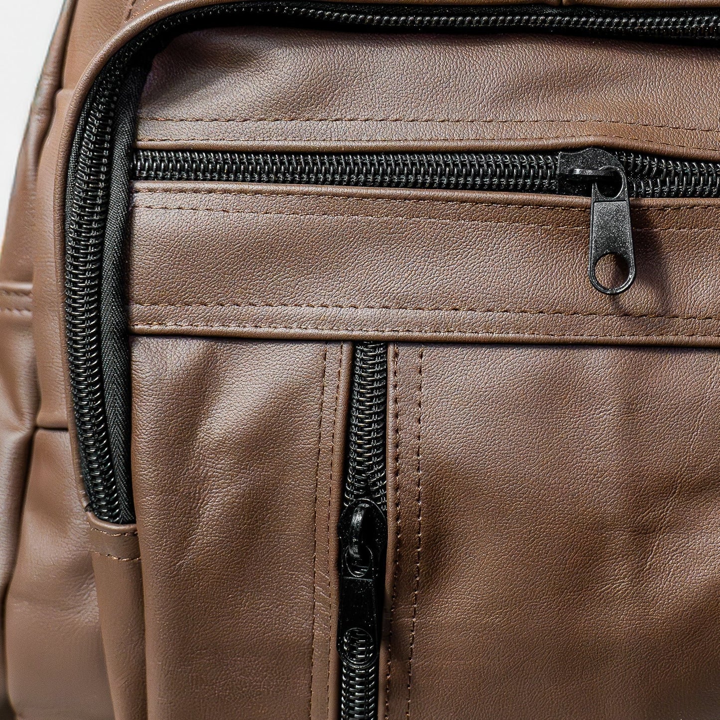 MOCHILA PIEL TERNERA SMALL