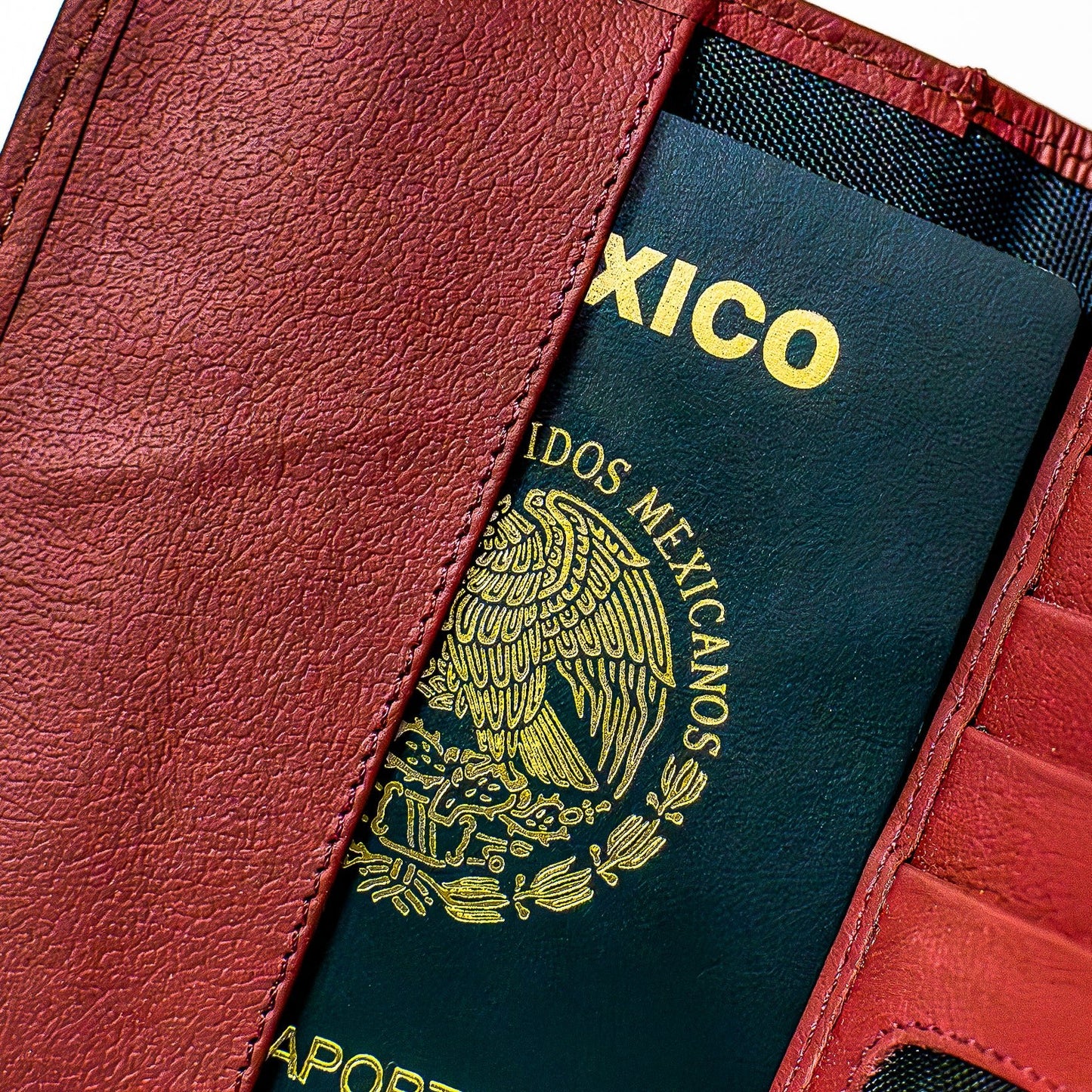 PORTAPASAPORTES