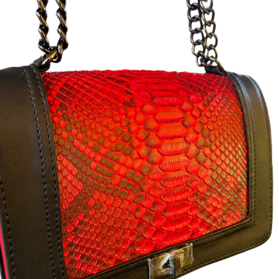 CROSSBODY PITON