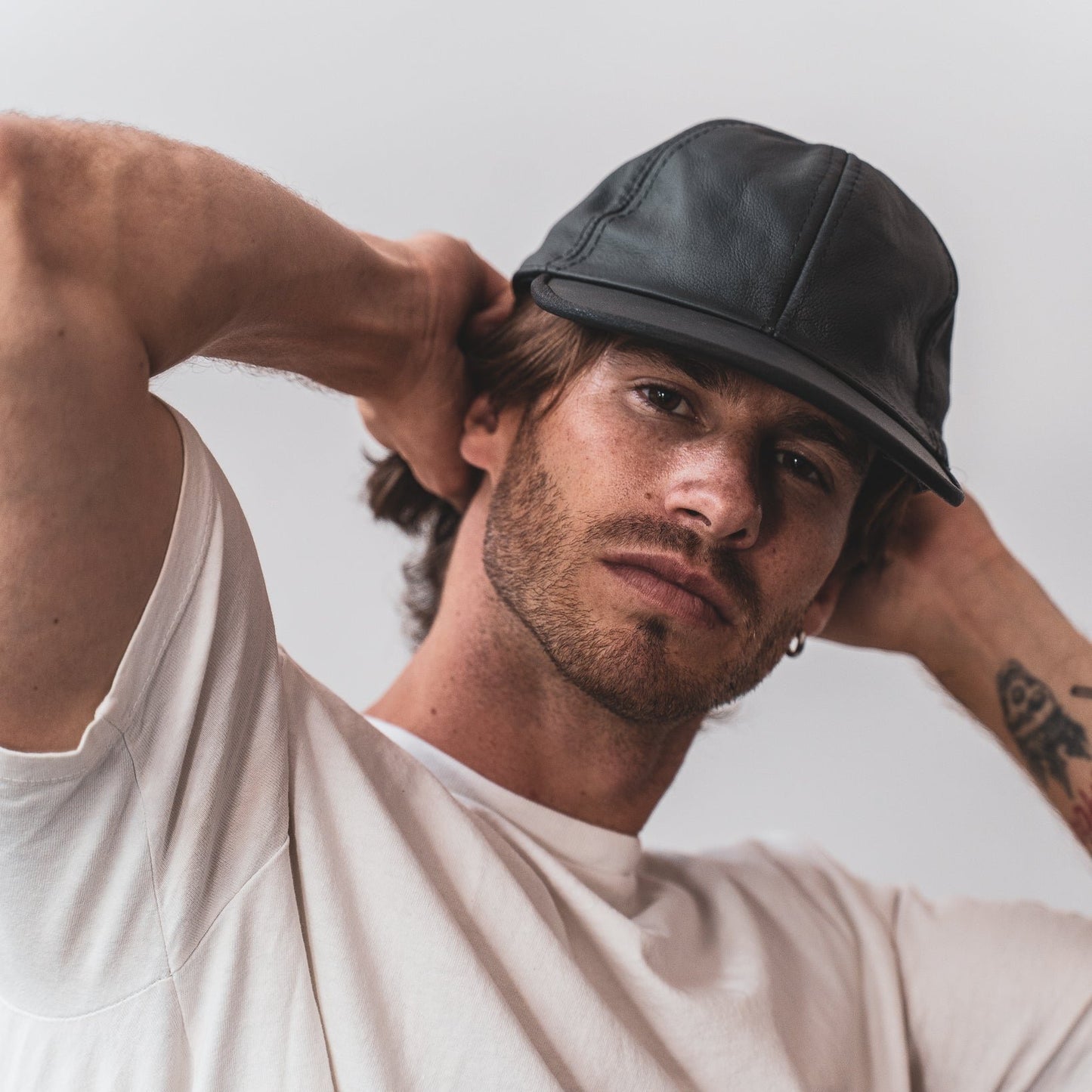 GORRA DE CUERO